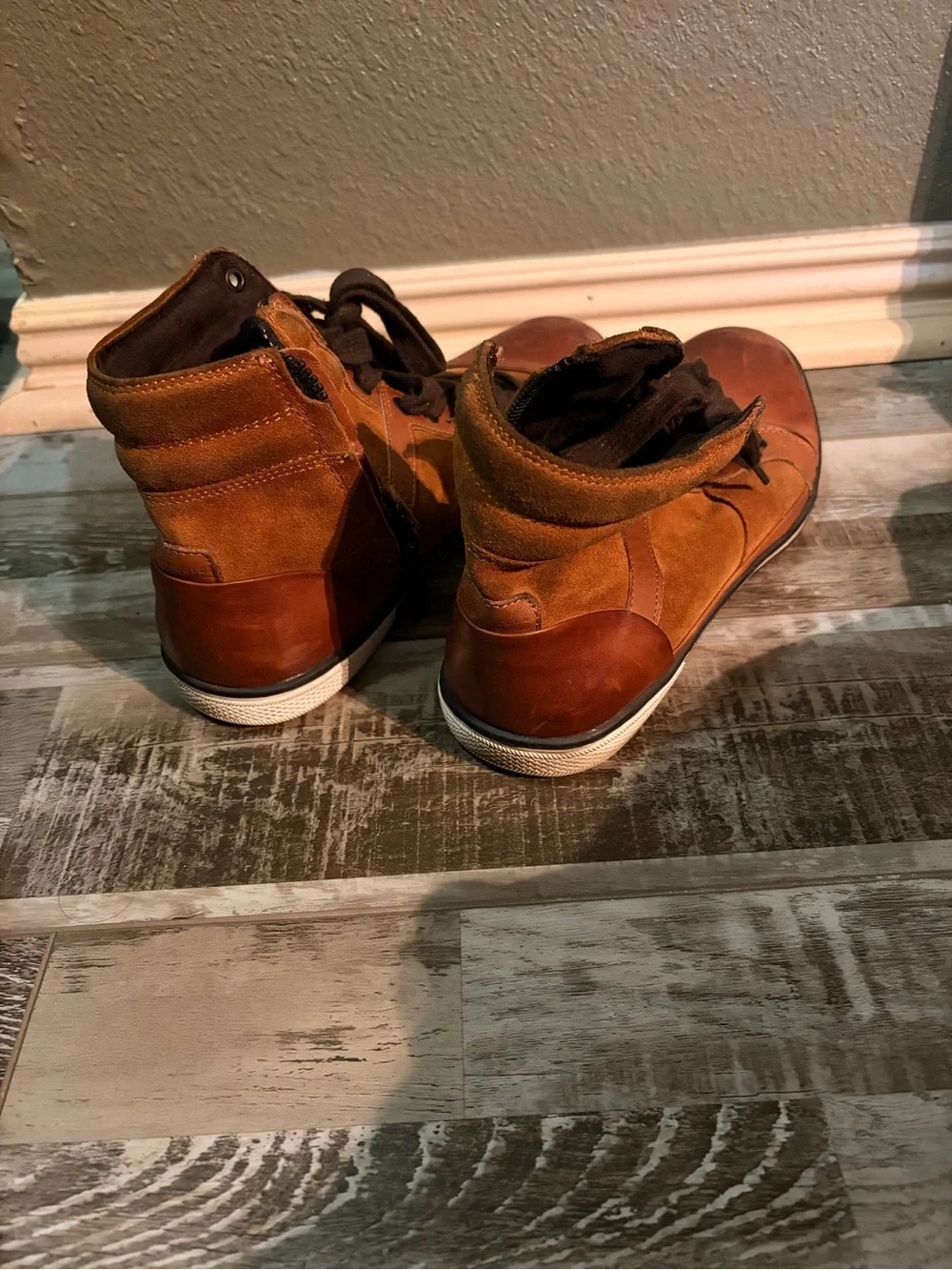 Kenneth Cole Men's Brown High-Top Leather Sneakers